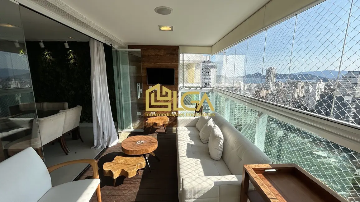 Apartamento com 3 quartos à venda, 190m2 em Embaré, Santos - SP - imagem 5 Foto 5 de Apartamento com 3 quartos à venda, 190m2 em Embaré, Santos - SP