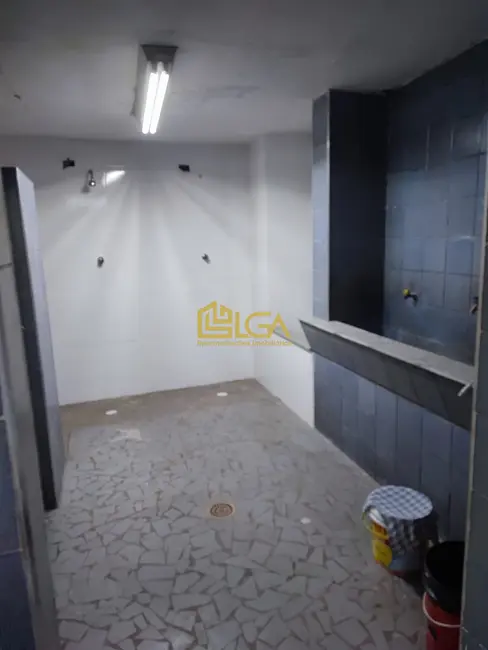 Armazém / Galpão com 2 quartos para alugar, 792m2 em Centro, Santos - SP - imagem 8 Foto 8 de Armazém / Galpão com 2 quartos para alugar, 792m2 em Centro, Santos - SP