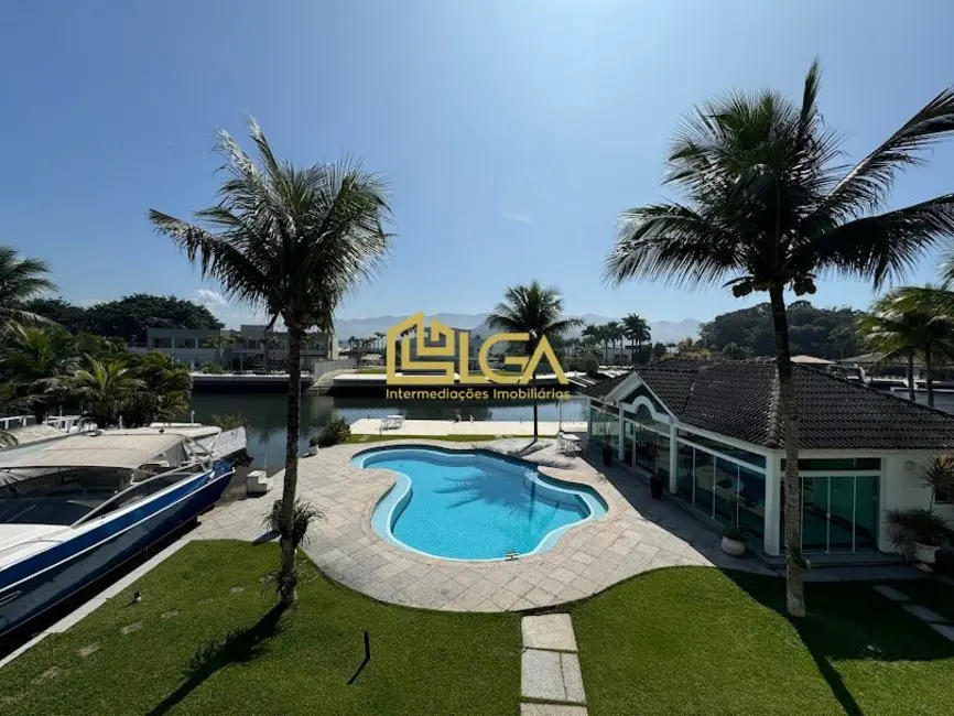 Foto 5 de Casa com 5 quartos à venda, 950m2 em Balneario Praia do Perequê, Guaruja - SP