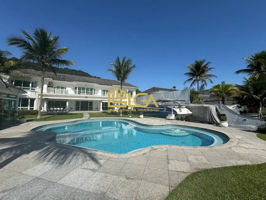 Foto 1 de Casa com 5 quartos à venda, 950m2 em Balneario Praia do Perequê, Guaruja - SP