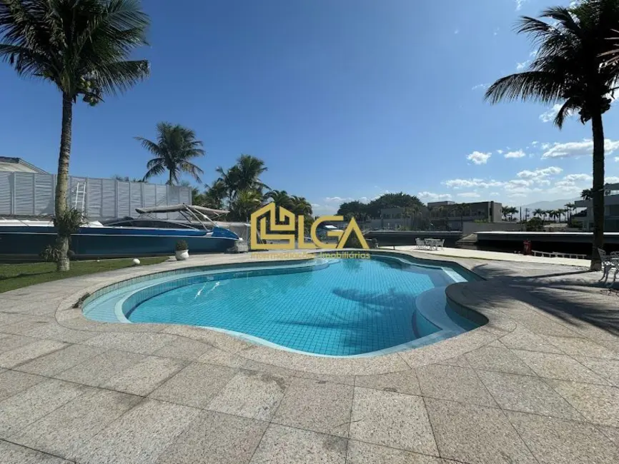 Foto 8 de Casa com 5 quartos à venda, 950m2 em Balneario Praia do Perequê, Guaruja - SP