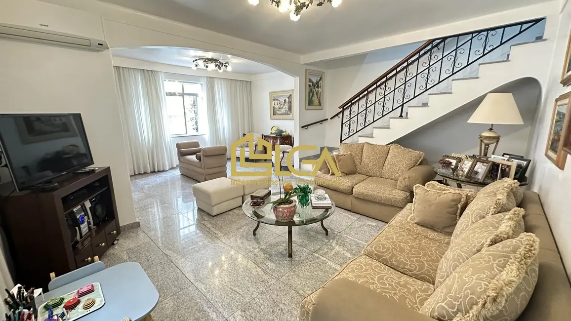 Foto 4 de Casa com 3 quartos à venda, 180m2 em Ponta da Praia, Santos - SP