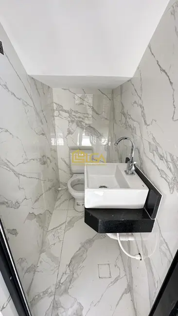 Foto 5 de Casa com 3 quartos à venda, 236m2 em Embaré, Santos - SP