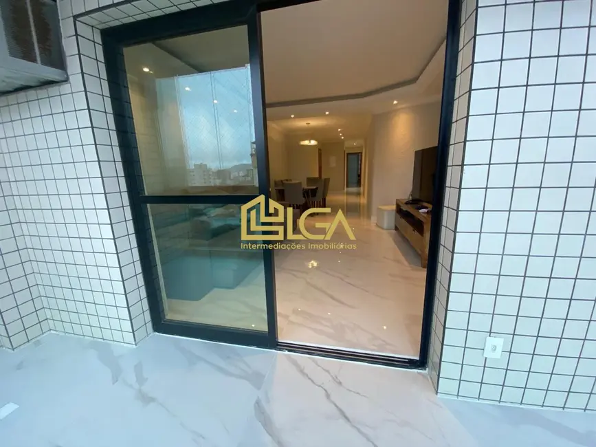 Foto 8 de Apartamento com 3 quartos à venda, 150m2 em Embaré, Santos - SP