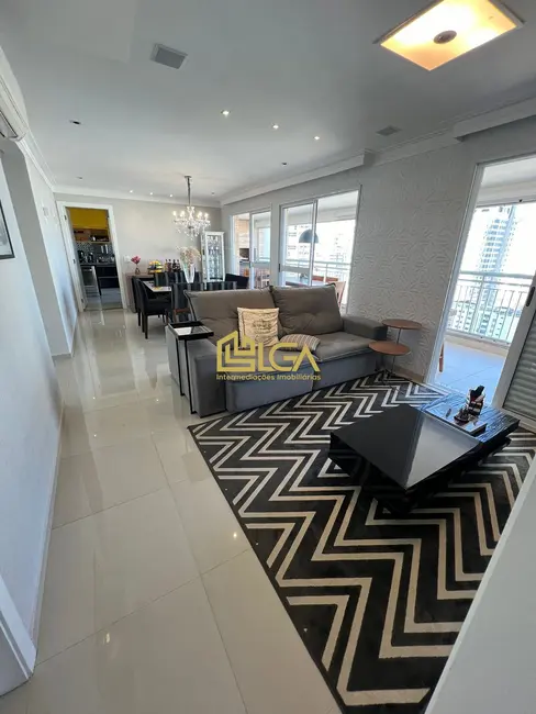 Apartamento com 3 quartos à venda, 131m2 em Gonzaga, Santos - SP - imagem 5 Foto 5 de Apartamento com 3 quartos à venda, 131m2 em Gonzaga, Santos - SP