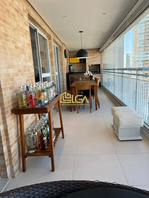 Apartamento com 3 quartos à venda, 131m2 em Gonzaga, Santos - SP - imagem 3 Foto 3 de Apartamento com 3 quartos à venda, 131m2 em Gonzaga, Santos - SP