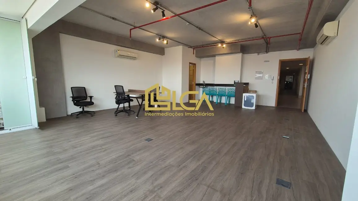 Sala Comercial com 1 quarto para alugar, 60m2 em Centro, Santos - SP - imagem 1 Foto 1 de Sala Comercial com 1 quarto para alugar, 60m2 em Centro, Santos - SP