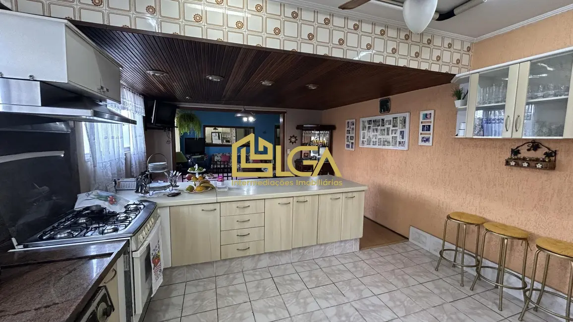 Apartamento com 3 quartos à venda, 152m2 em Gonzaga, Santos - SP - imagem 7 Foto 7 de Apartamento com 3 quartos à venda, 152m2 em Gonzaga, Santos - SP