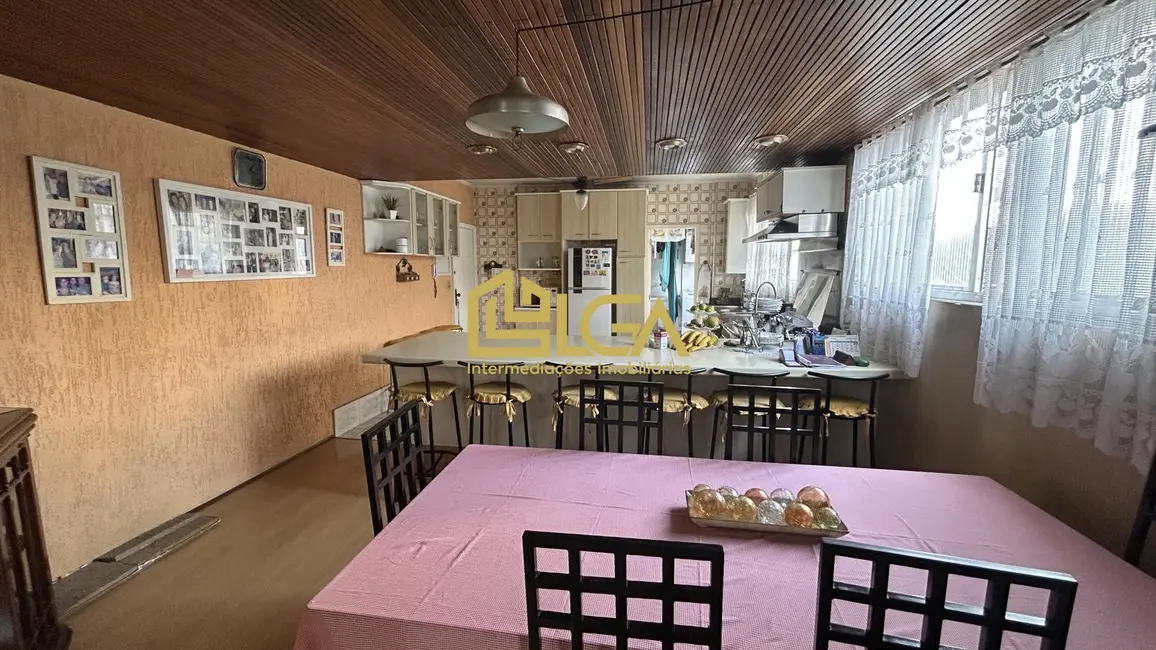 Apartamento com 3 quartos à venda, 152m2 em Gonzaga, Santos - SP - imagem 4 Foto 4 de Apartamento com 3 quartos à venda, 152m2 em Gonzaga, Santos - SP