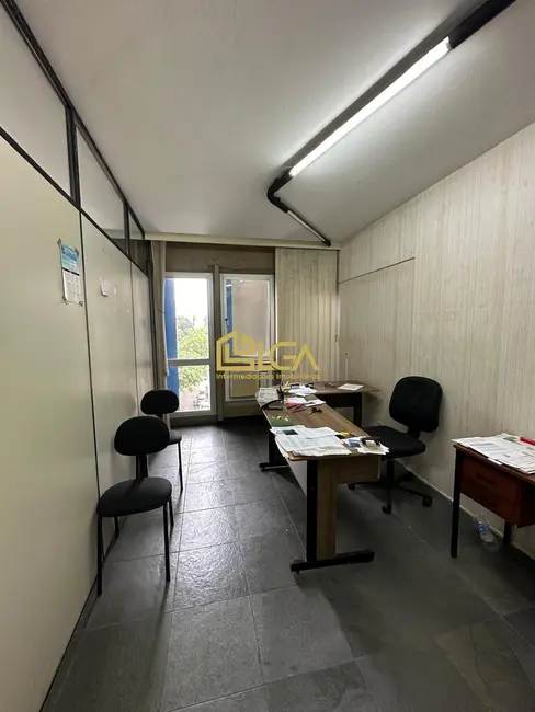 Sala Comercial com 2 quartos para alugar, 110m2 em Centro, Santos - SP - imagem 2 Foto 2 de Sala Comercial com 2 quartos para alugar, 110m2 em Centro, Santos - SP