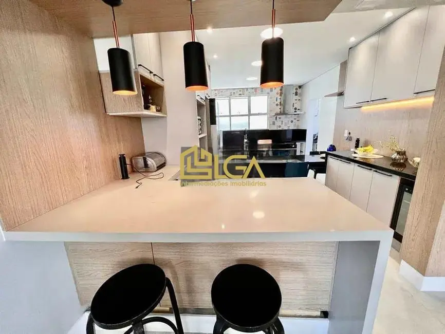 Apartamento com 3 quartos à venda, 146m2 em Embaré, Santos - SP - imagem 6 Foto 6 de Apartamento com 3 quartos à venda, 146m2 em Embaré, Santos - SP