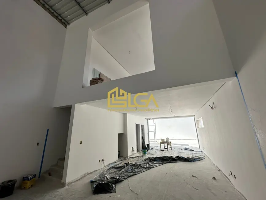 Armazém / Galpão com 1 quarto para alugar, 282m2 em Estuário, Santos - SP - imagem 8 Foto 8 de Armazém / Galpão com 1 quarto para alugar, 282m2 em Estuário, Santos - SP
