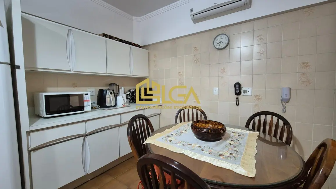 Apartamento com 3 quartos para alugar, 160m2 em Boqueirão, Santos - SP - imagem 9 Foto 9 de Apartamento com 3 quartos para alugar, 160m2 em Boqueirão, Santos - SP