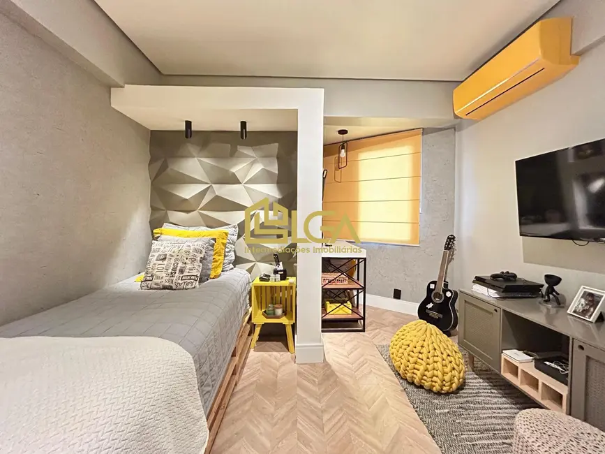 Foto 9 de Apartamento com 2 quartos à venda, 110m2 em Centro, Sao Vicente - SP