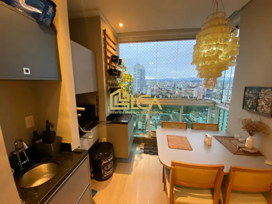Foto 2 de Apartamento com 2 quartos à venda, 80m2 em Ponta da Praia, Santos - SP