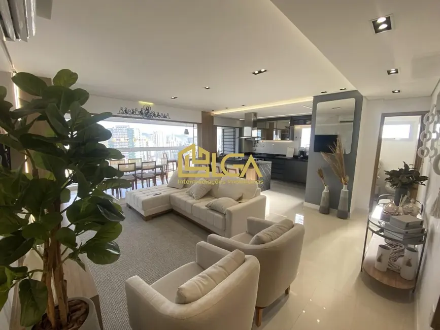 Foto 2 de Apartamento com 3 quartos à venda, 136m2 em Boqueirão, Santos - SP