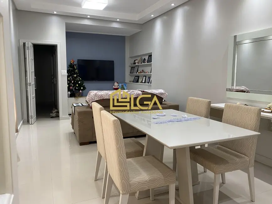 Apartamento com 3 quartos à venda, 173m2 em Gonzaga, Santos - SP - imagem 2 Foto 2 de Apartamento com 3 quartos à venda, 173m2 em Gonzaga, Santos - SP