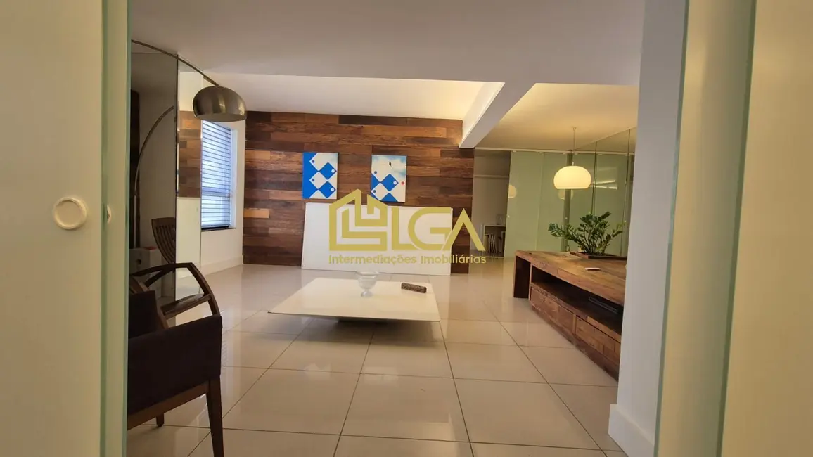 Foto 2 de Apartamento com 3 quartos à venda, 127m2 em Pompéia, Santos - SP