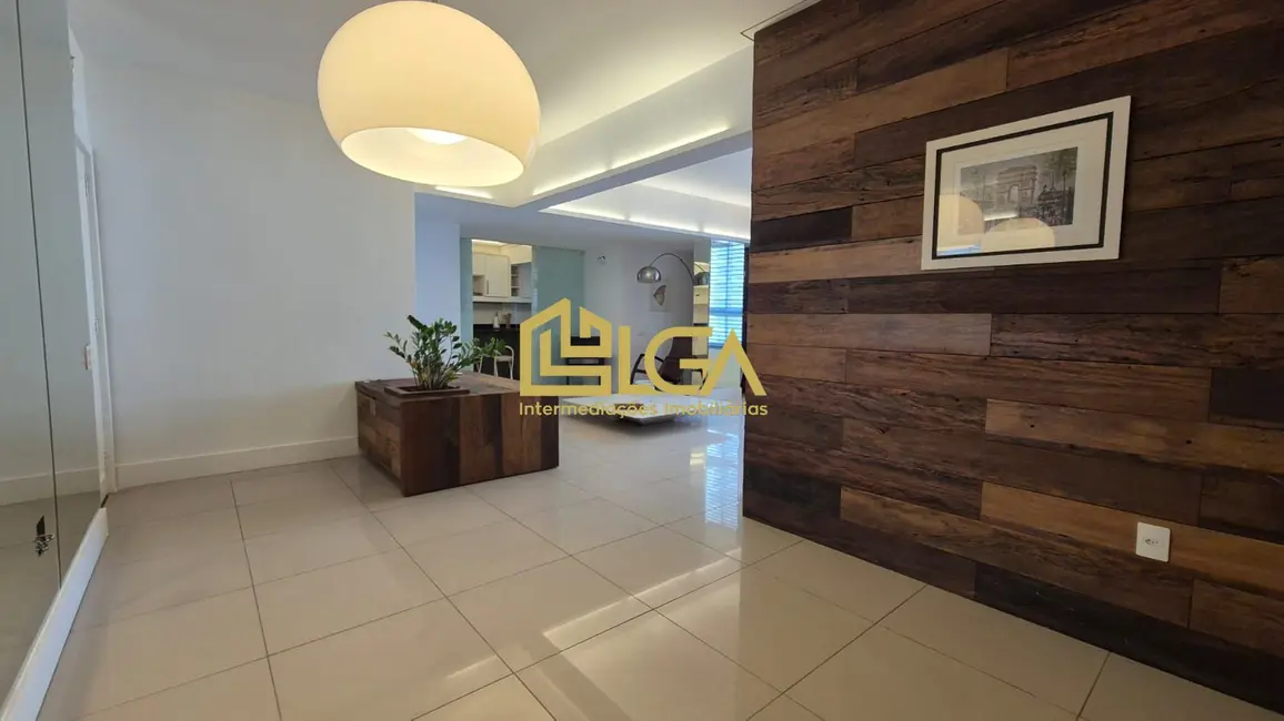 Foto 3 de Apartamento com 3 quartos à venda, 127m2 em Pompéia, Santos - SP