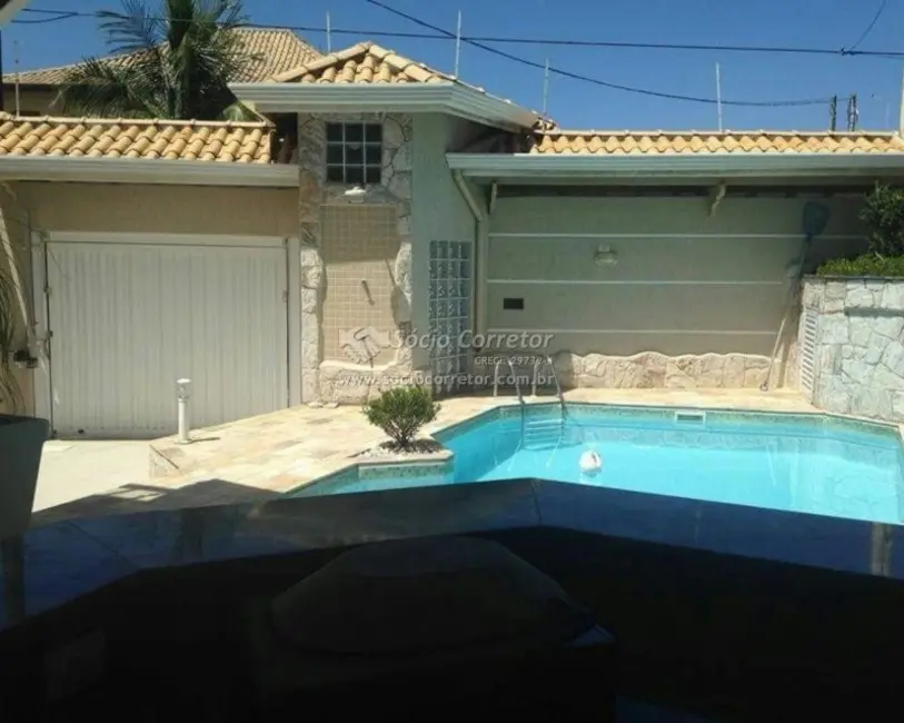 Foto 1 de Casa com 5 quartos à venda, 228m2 em Solemar, Praia Grande - SP