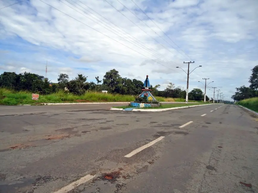 Foto 2 de Terreno / Lote à venda, 300m2 em Caldas Novas - GO