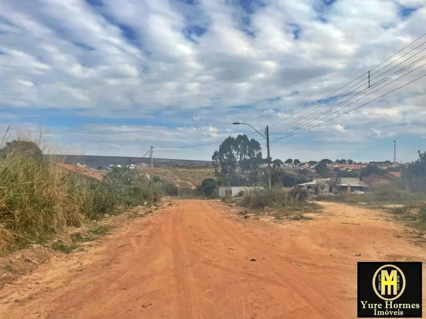 Foto 4 de Terreno / Lote à venda, 408m2 em Caldas Novas - GO