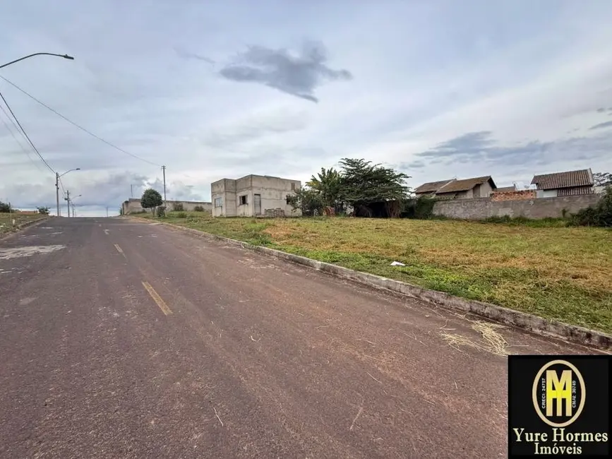 Foto 4 de Terreno / Lote à venda, 300m2 em Caldas Novas - GO