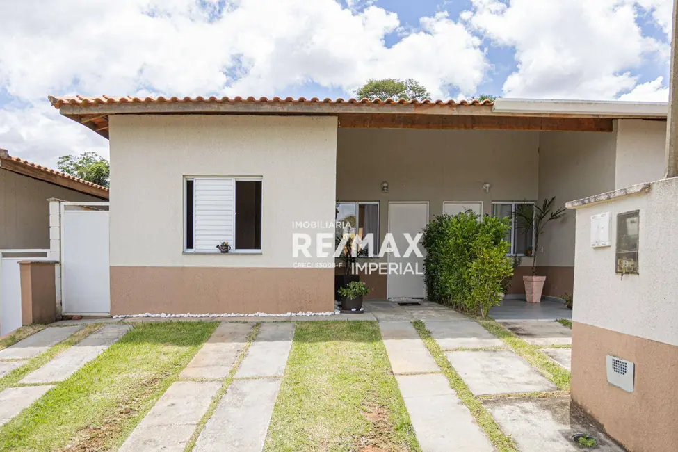 Foto 1 de Casa com 2 quartos à venda, 89m2 em Taboleiro Verde, Cotia - SP