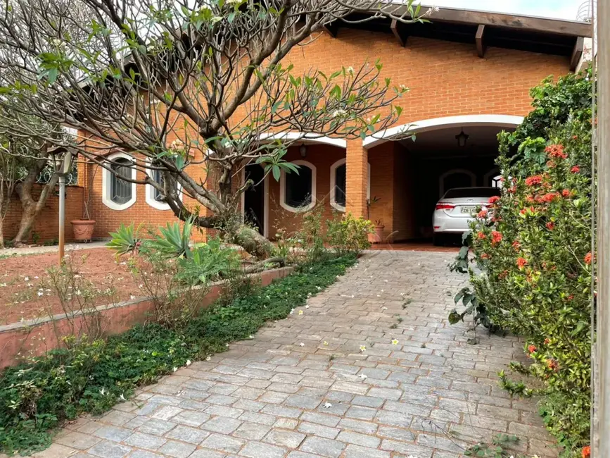 Foto 2 de Casa com 5 quartos à venda, 436m2 em Barretos - SP