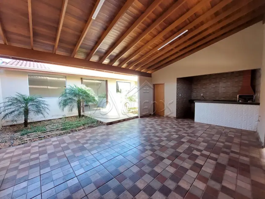 Foto 1 de Casa com 2 quartos à venda, 141m2 em Barretos - SP