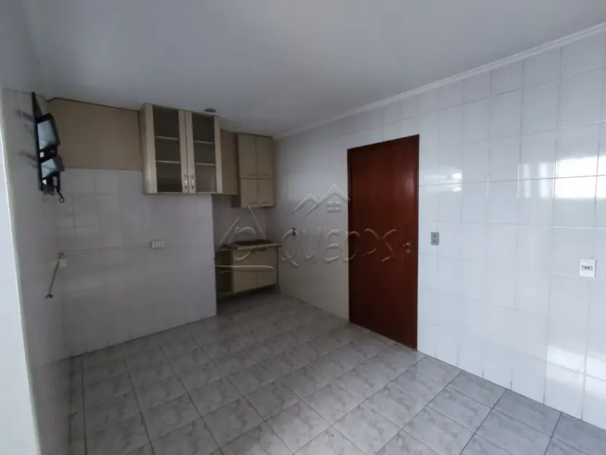 Foto 2 de Apartamento com 3 quartos para alugar, 178m2 em Barretos - SP