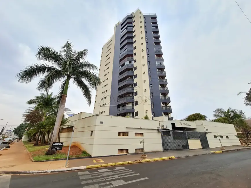 Foto 1 de Apartamento com 3 quartos à venda, 178m2 em Barretos - SP