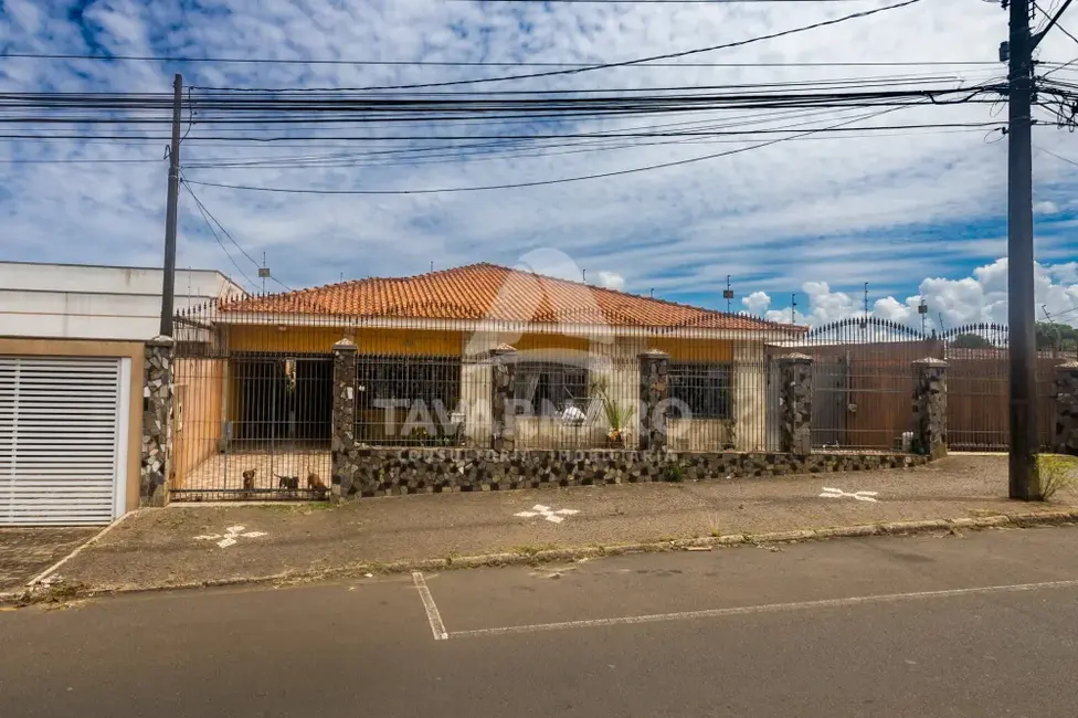 Foto 2 de Casa com 4 quartos à venda, 281m2 em Ponta Grossa - PR