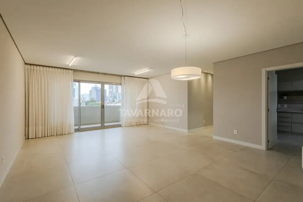 Foto 2 de Apartamento com 3 quartos para alugar, 134m2 em Ponta Grossa - PR