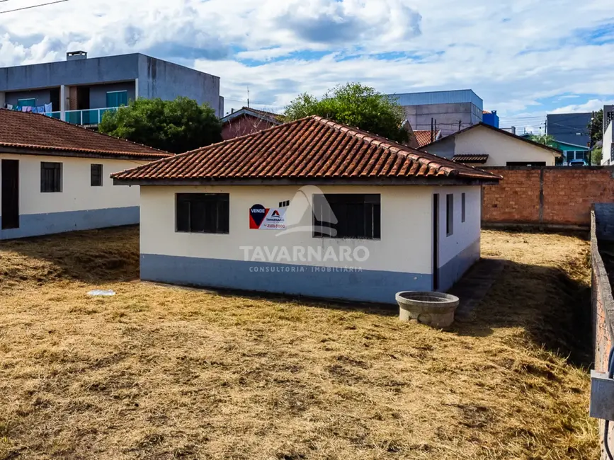 Foto 1 de Casa com 3 quartos à venda, 70m2 em Ponta Grossa - PR