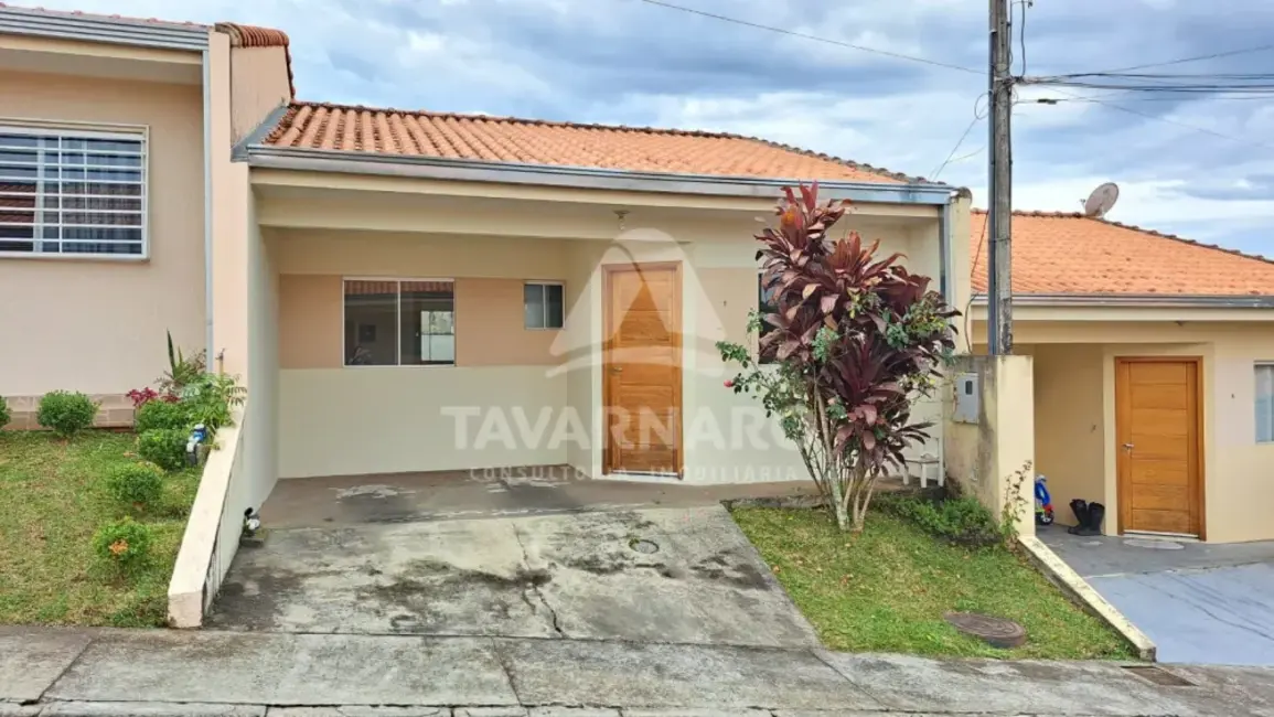 Foto 1 de Casa de Condomínio com 3 quartos à venda, 54m2 em Ponta Grossa - PR