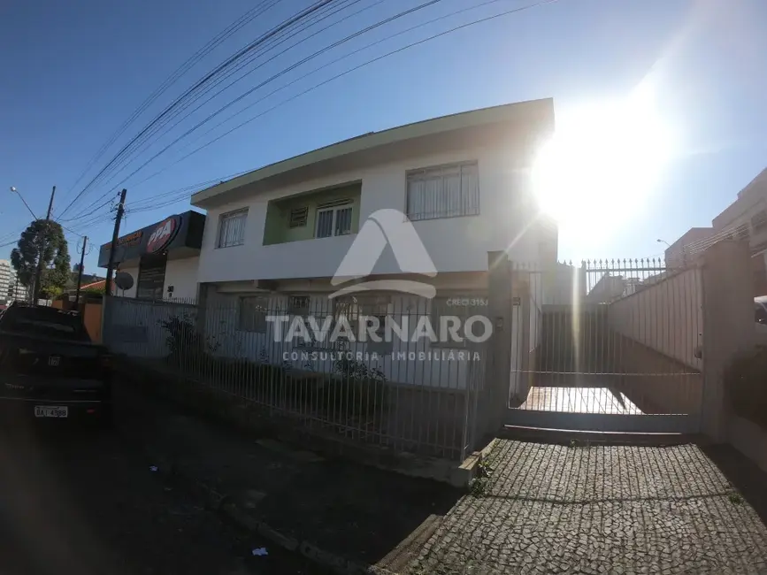Foto 1 de Casa com 3 quartos para alugar, 157m2 em Ponta Grossa - PR