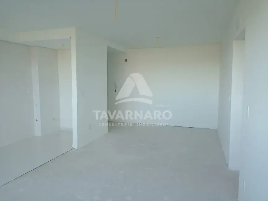 Foto 2 de Apartamento com 2 quartos à venda, 60m2 em Ponta Grossa - PR