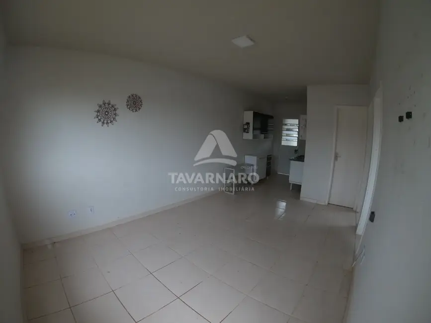 Foto 2 de Casa de Condomínio com 2 quartos para alugar, 41m2 em Ponta Grossa - PR