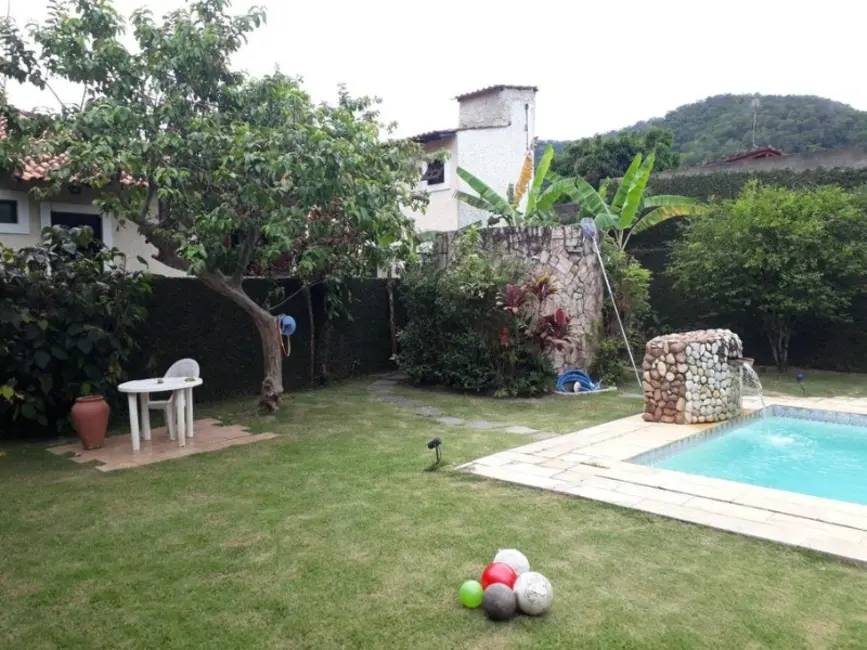 Foto 4 de Casa de Condomínio com 4 quartos à venda, 250m2 em Itaipu, Niteroi - RJ