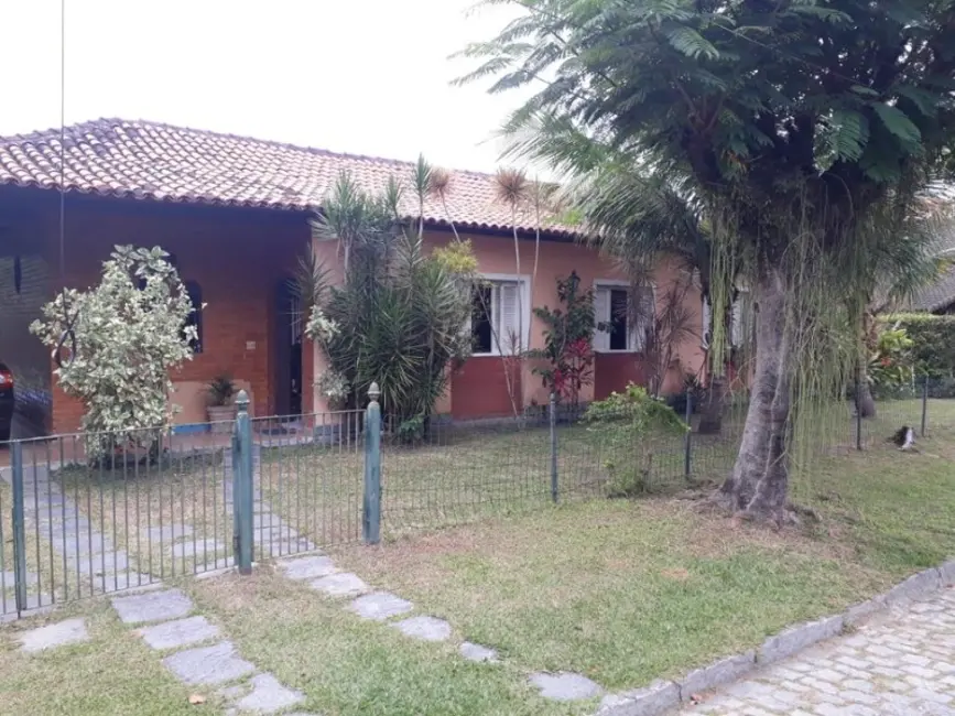 Foto 1 de Casa de Condomínio com 4 quartos à venda, 250m2 em Itaipu, Niteroi - RJ