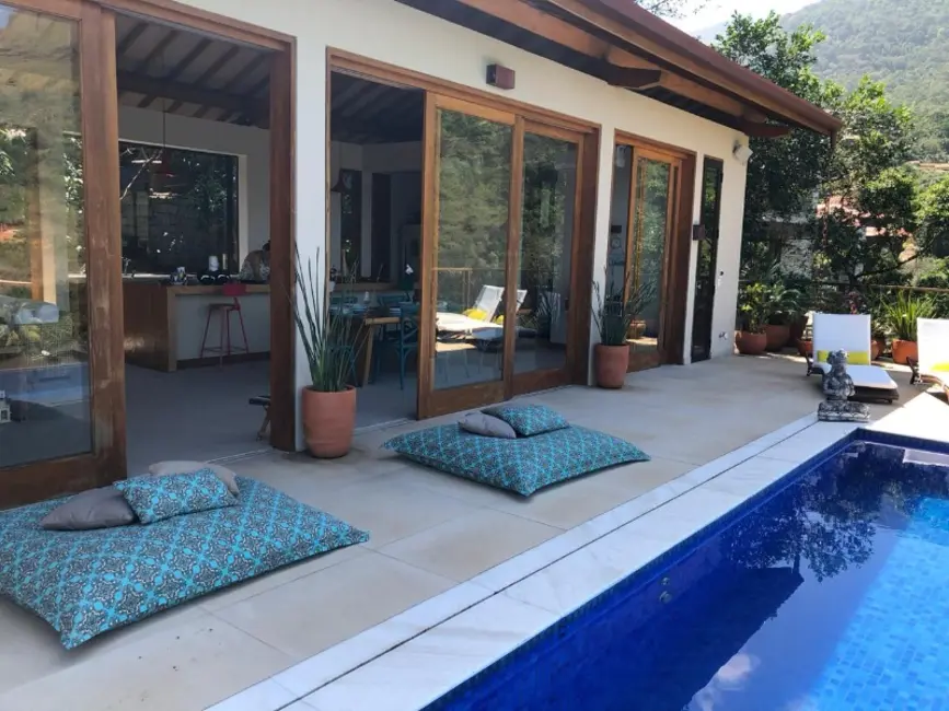 Foto 1 de Casa de Condomínio com 5 quartos à venda, 500m2 em Ilhabela - SP