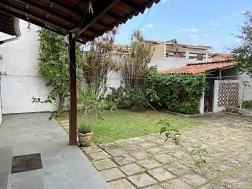 Foto 3 de Casa com 5 quartos à venda, 315m2 em Piratininga, Niteroi - RJ