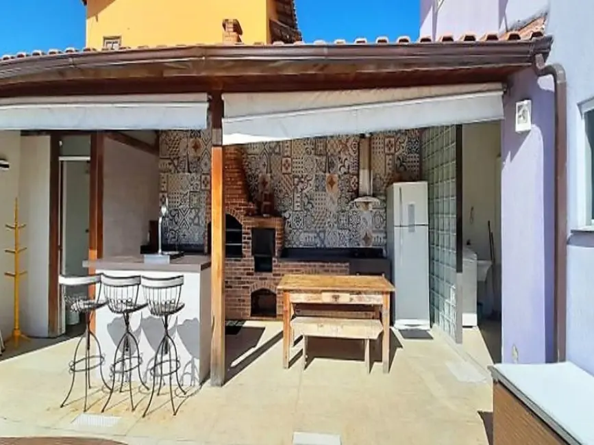 Foto 6 de Casa com 4 quartos à venda, 170m2 em Piratininga, Niteroi - RJ