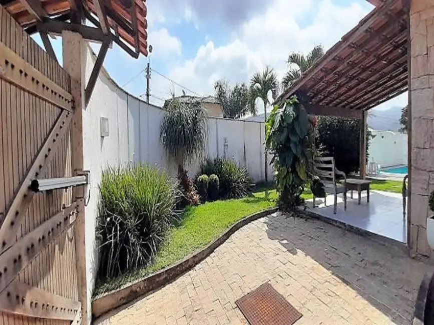 Foto 9 de Casa com 4 quartos à venda, 170m2 em Piratininga, Niteroi - RJ