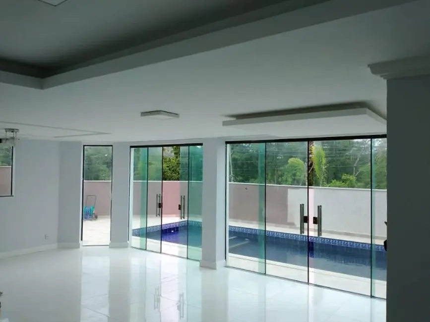 Casa com 4 quartos à venda, 353m2 em Camboinhas, Niteroi - RJ - imagem 8 Foto 8 de Casa com 4 quartos à venda, 353m2 em Camboinhas, Niteroi - RJ