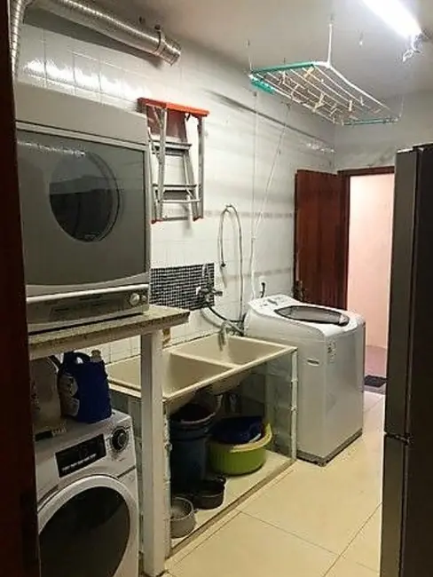 Foto 9 de Casa com 4 quartos à venda, 225m2 em Itaipu, Niteroi - RJ