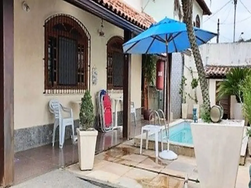 Foto 1 de Casa com 4 quartos à venda, 225m2 em Itaipu, Niteroi - RJ