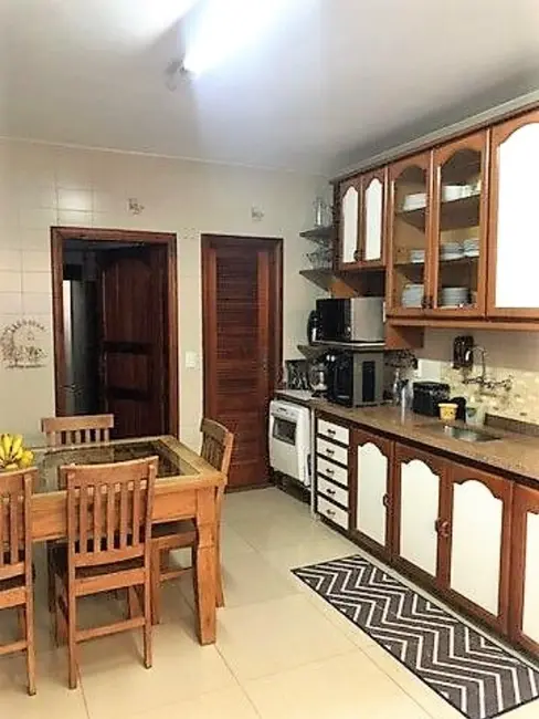 Foto 8 de Casa com 4 quartos à venda, 225m2 em Itaipu, Niteroi - RJ