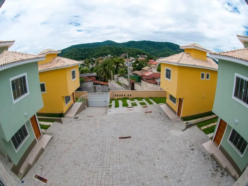 Foto 2 de Casa com 2 quartos à venda, 90m2 em Serra Grande, Niteroi - RJ